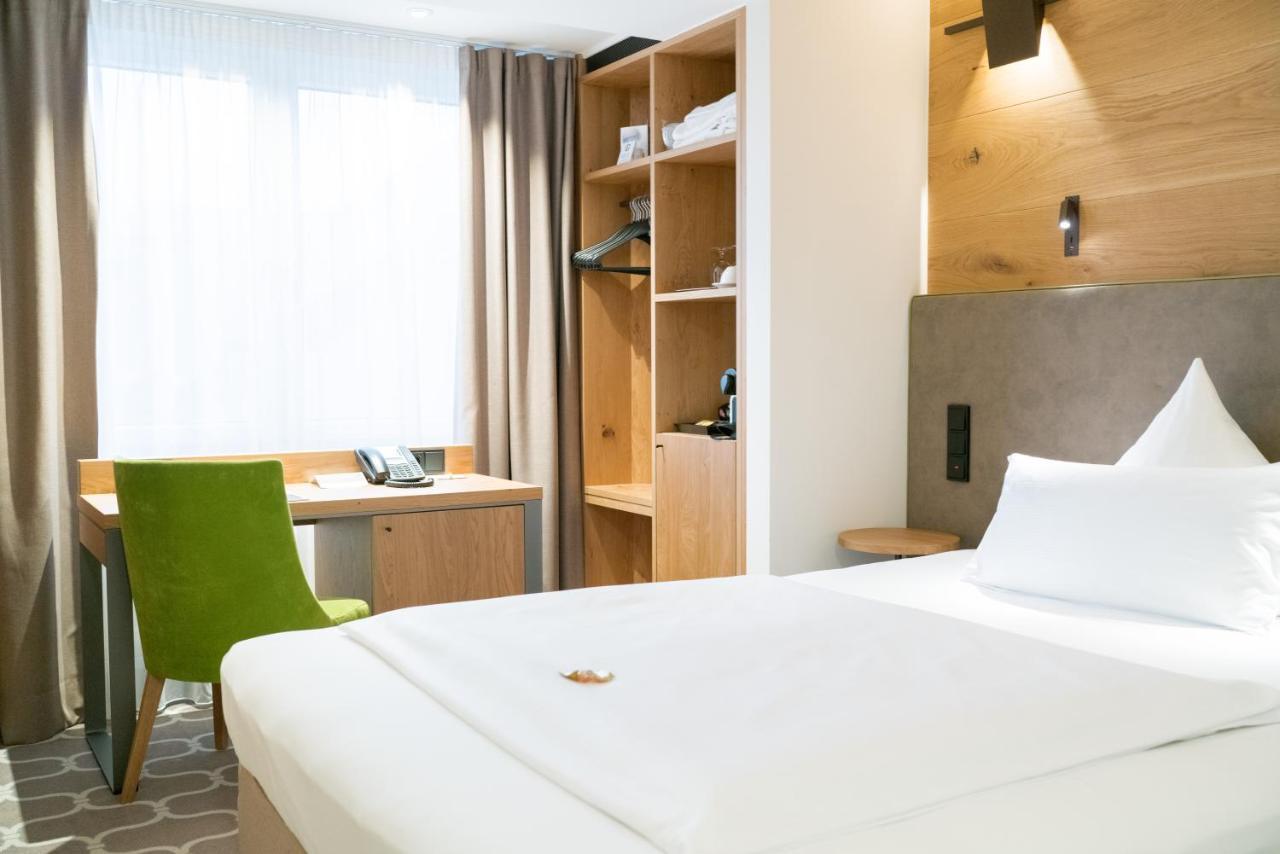Olymp Munich Hotel Eching  Exterior photo